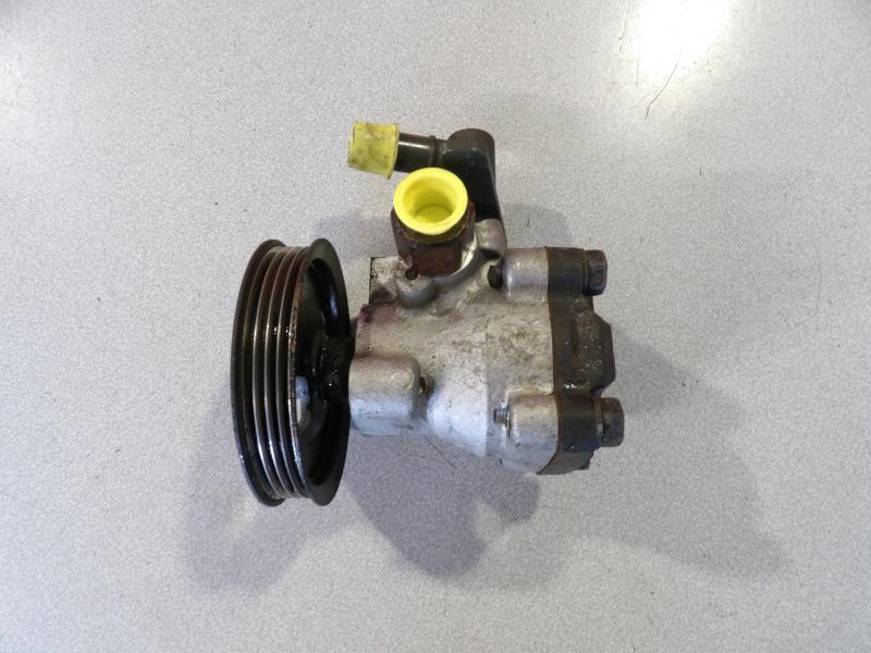 Pompe de direction HYUNDAI ACCENT 2 Essence - 1