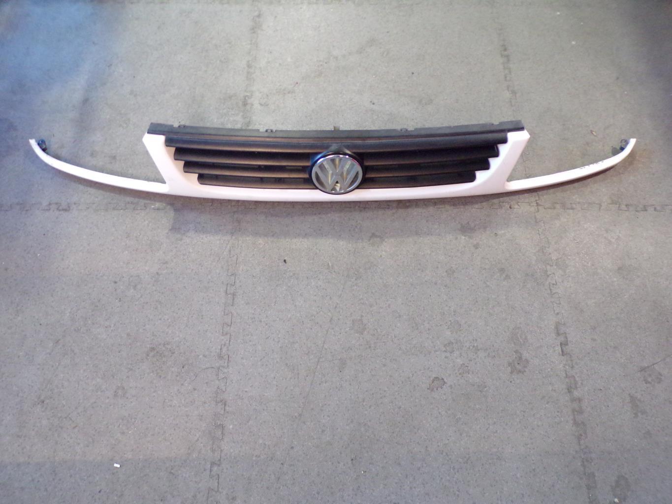 Calandre VOLKSWAGEN POLO 3 PHASE 1  - 1