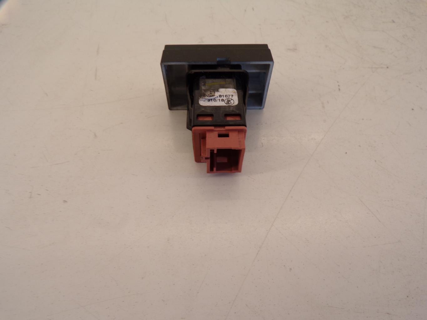 Bouton de warning CITROEN JUMPY 3 XS Diesel - 1