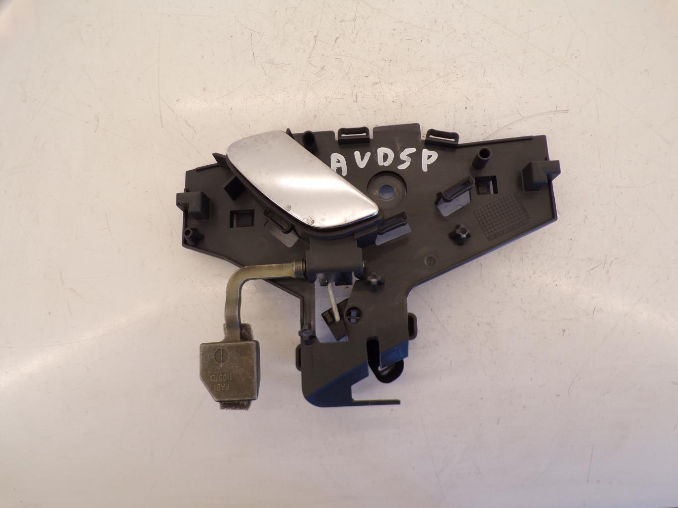 Poignee interieur avant droit CITROEN C5 1 PHASE 1 Diesel - 1