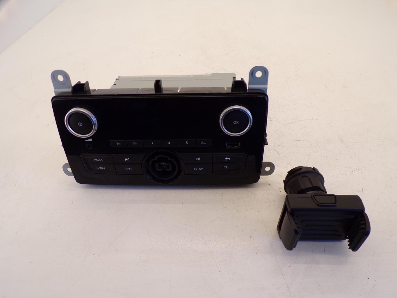 Autoradio d'origine RENAULT CLIO 4 PHASE 2 Essence - 1