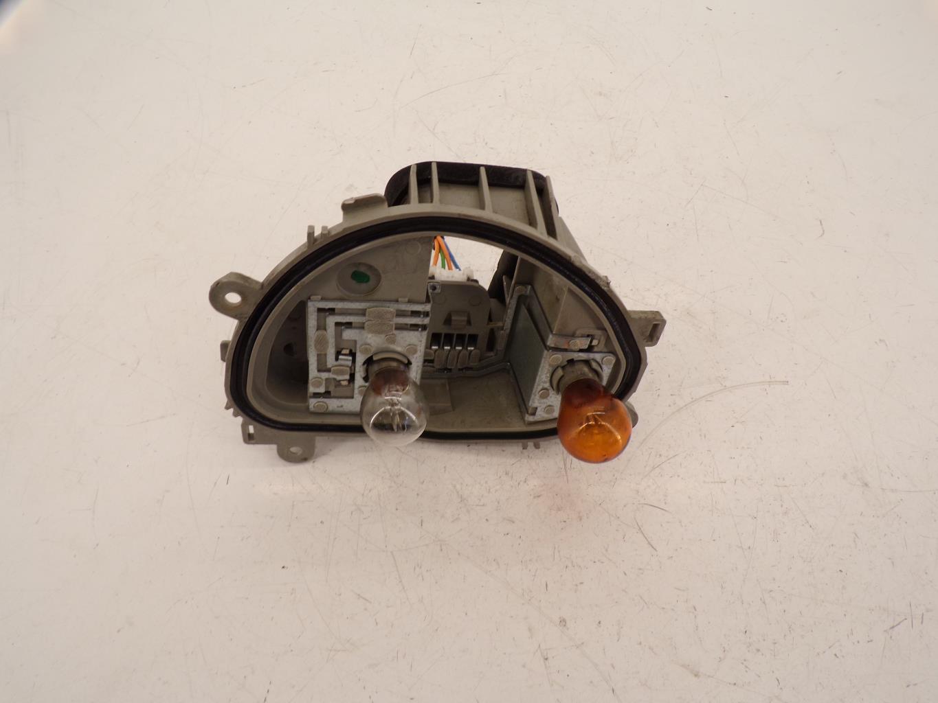 Platine feu arriere gauche FORD B-MAX Diesel - 1