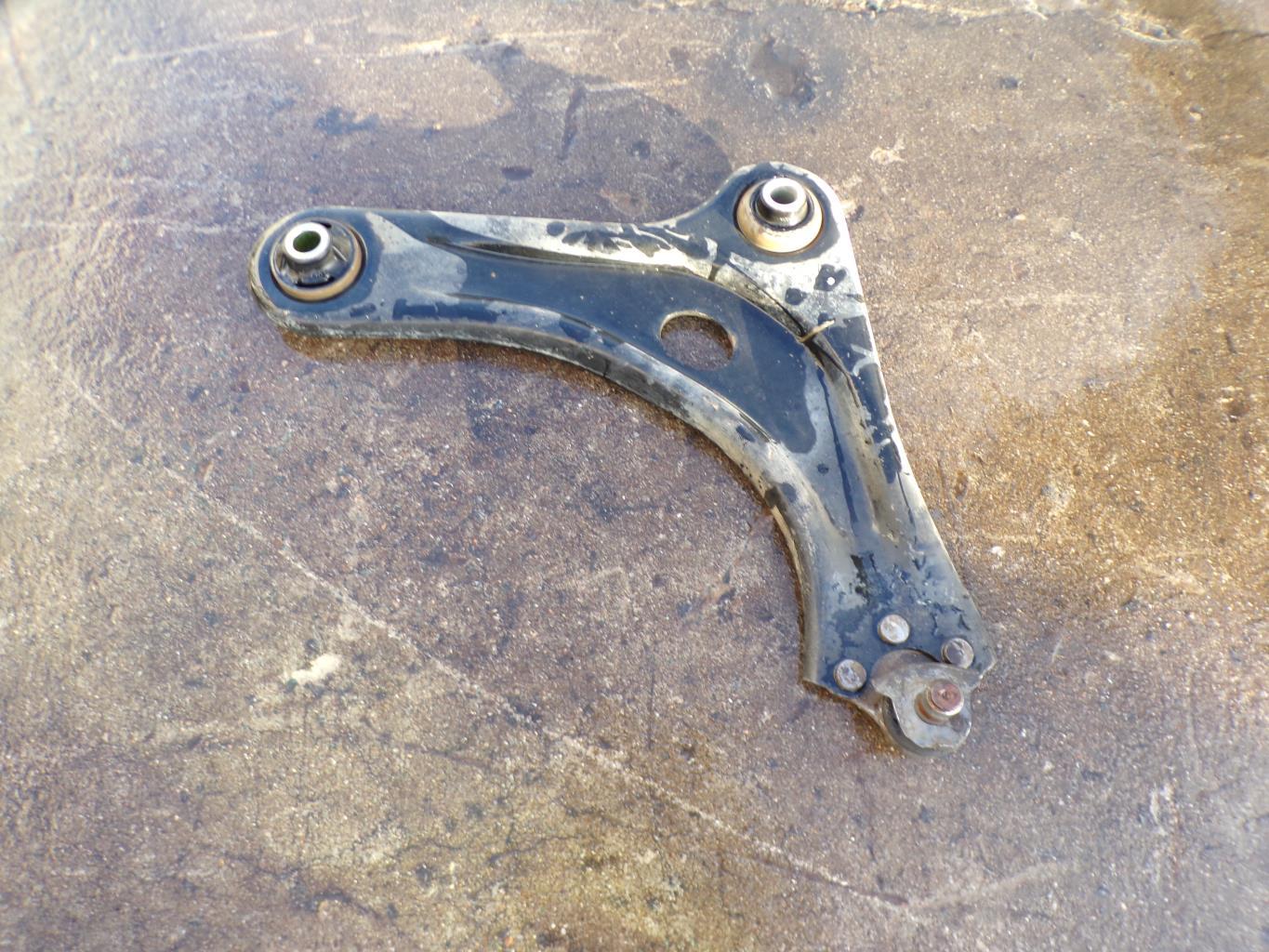 Triangle avant droit PEUGEOT 2008 1 PHASE 1 Diesel - 1