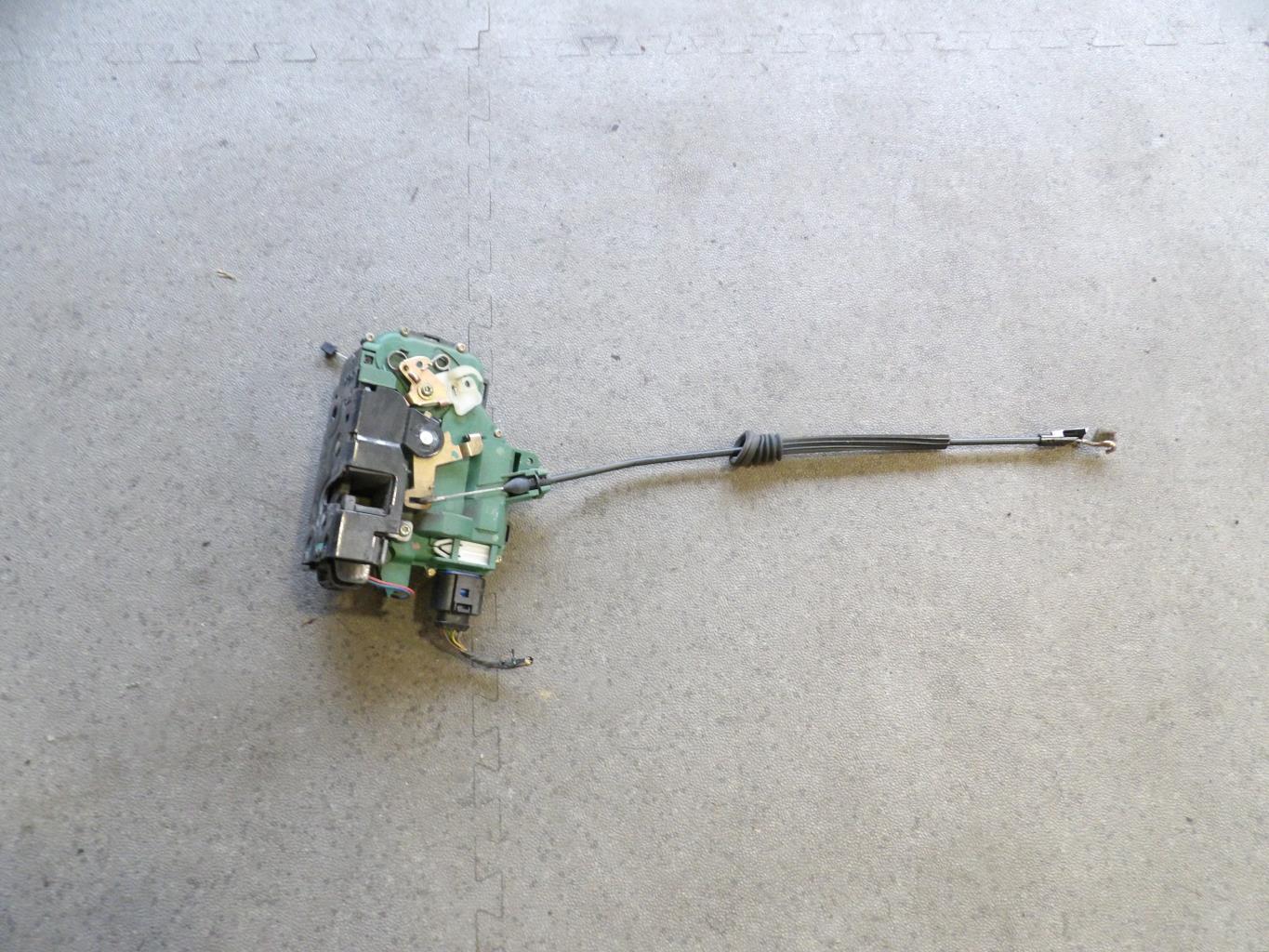 Serrure avant gauche SEAT IBIZA 3 PHASE 1 Diesel - 1