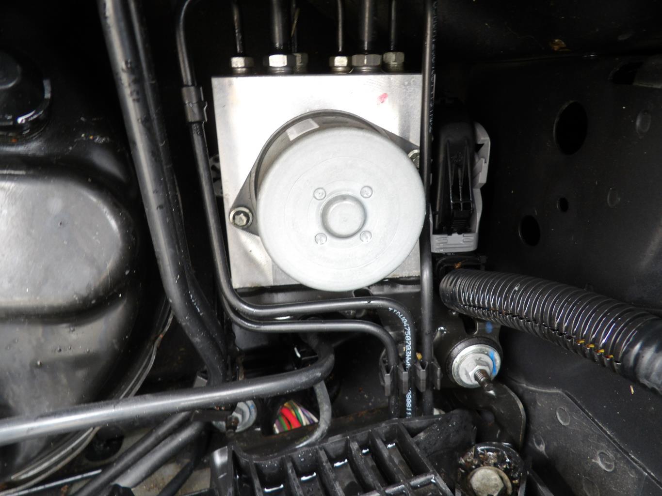 Bloc ABS (freins anti-blocage) FORD MONDEO 3 PHASE 1 BREAK Diesel - 1