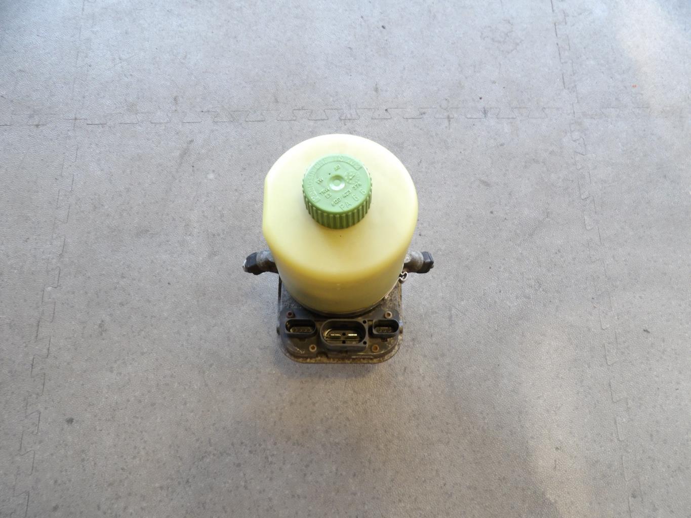 Pompe de direction VOLKSWAGEN POLO 5 PHASE 1 Diesel - 1