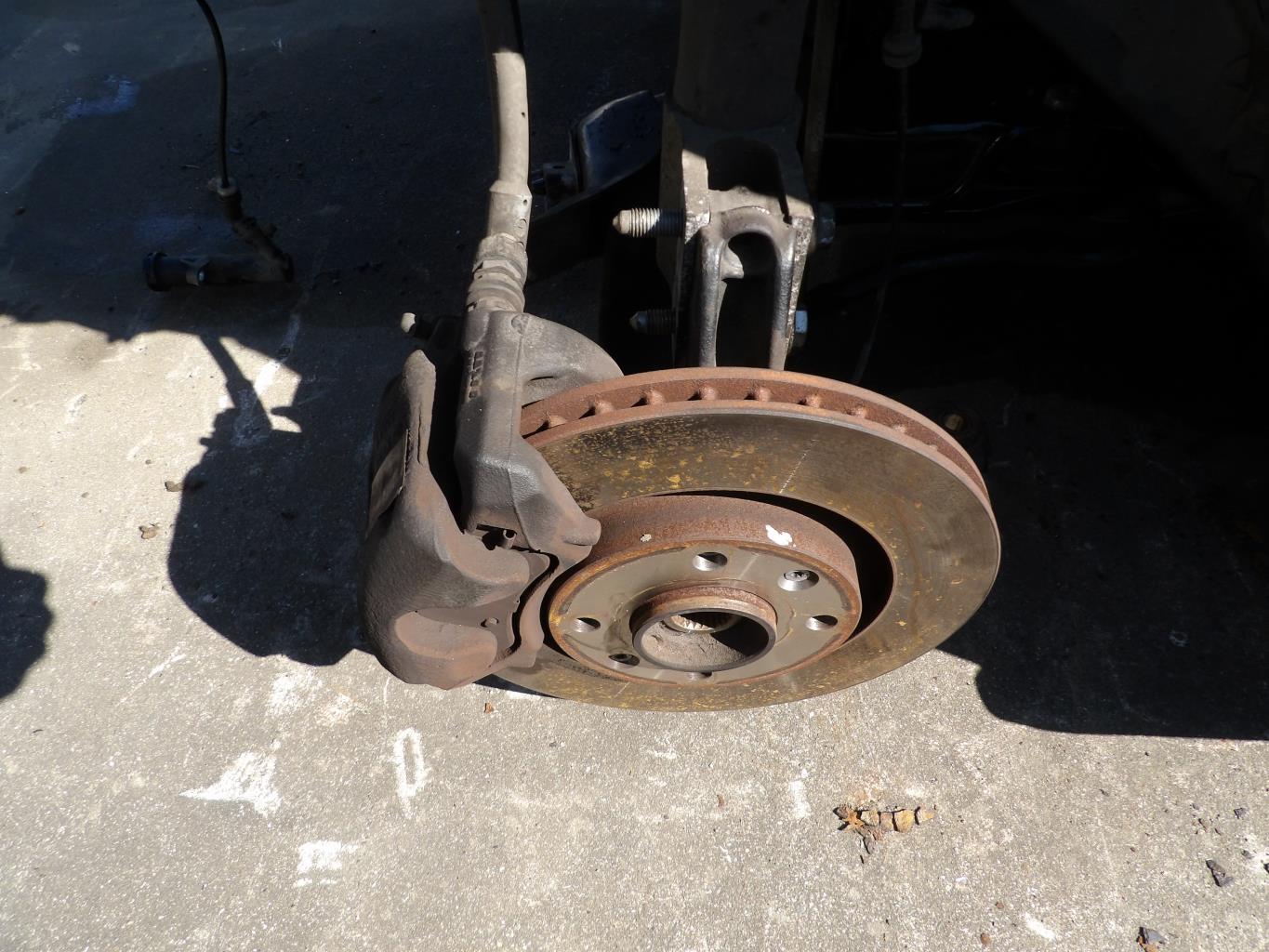 Pivot de moyeu avant gauche CITROEN C4 2 PHASE 1 Diesel - 1