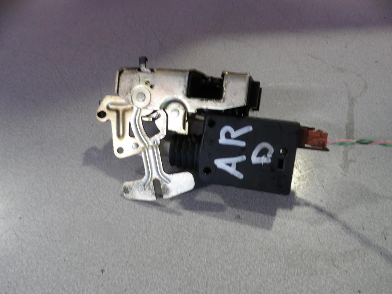 Serrure arriere droit CITROEN SAXO PHASE 1 Essence - 1