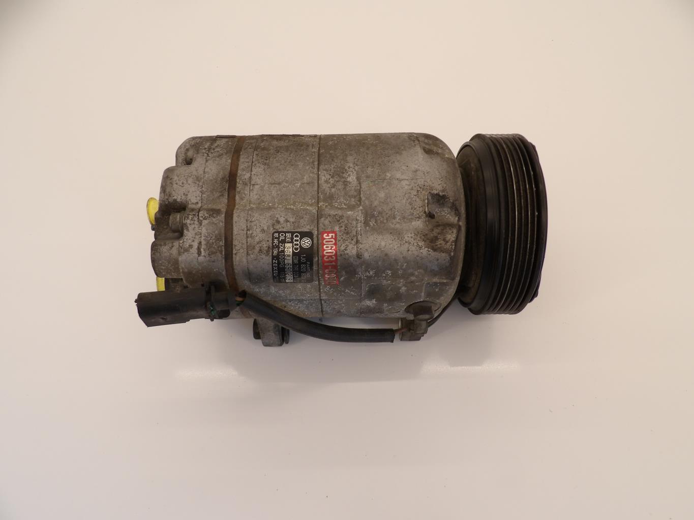 Compresseur clim VOLKSWAGEN GOLF 4 Essence - 1