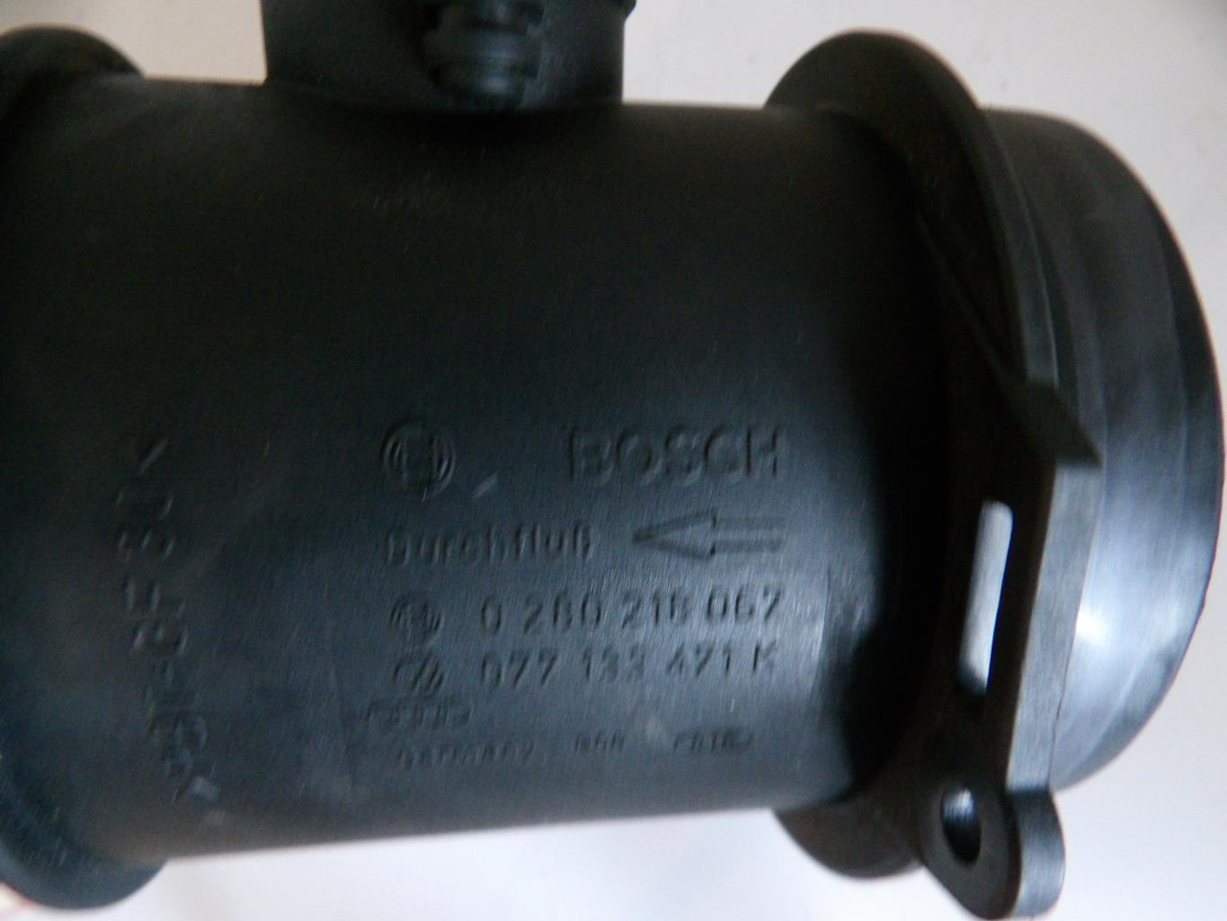 Debitmetre AUDI A4 2 S4 PHASE 2 Essence - 1