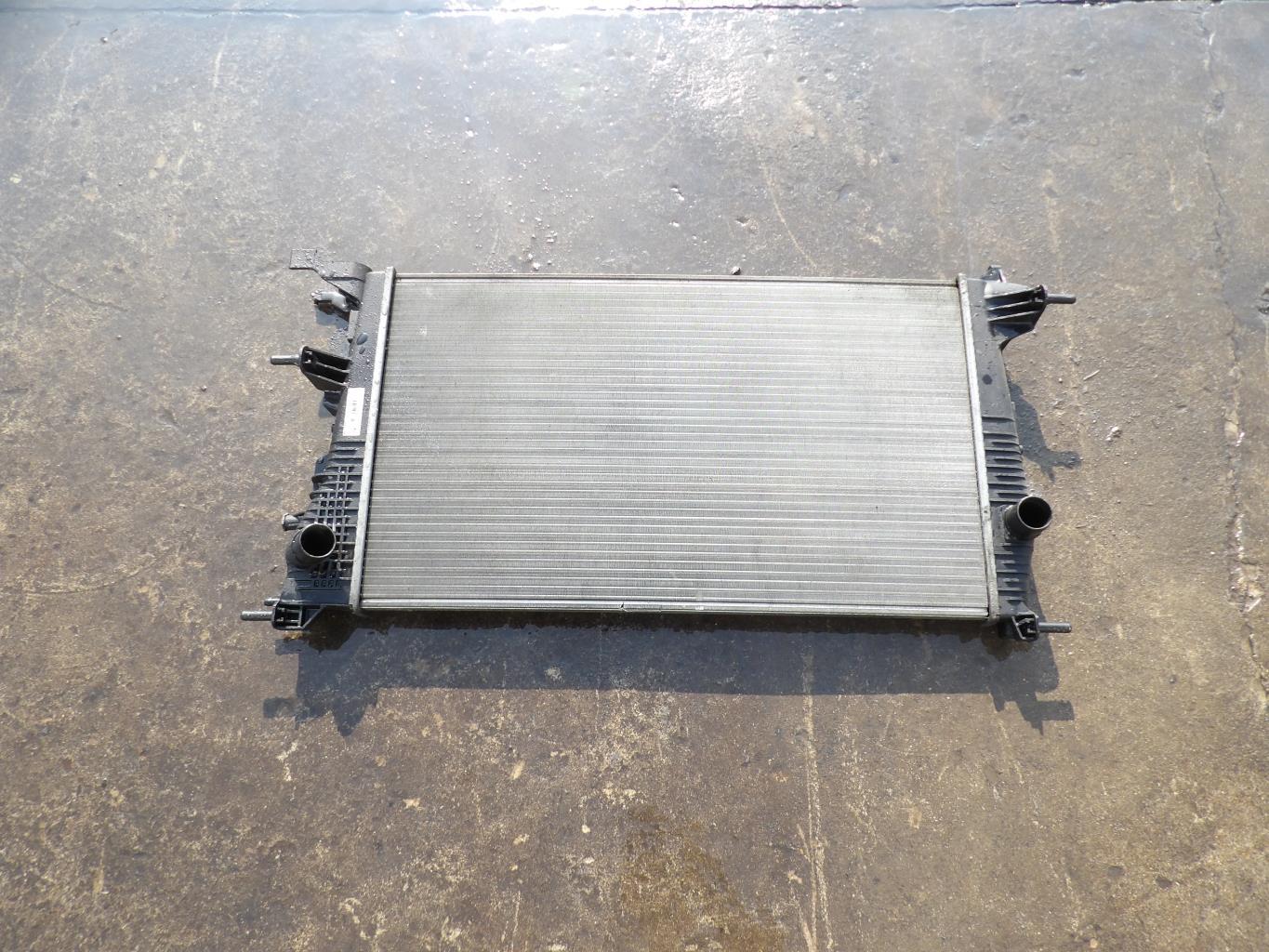 Radiateur eau RENAULT SCENIC 3 PHASE 3 Diesel - 1
