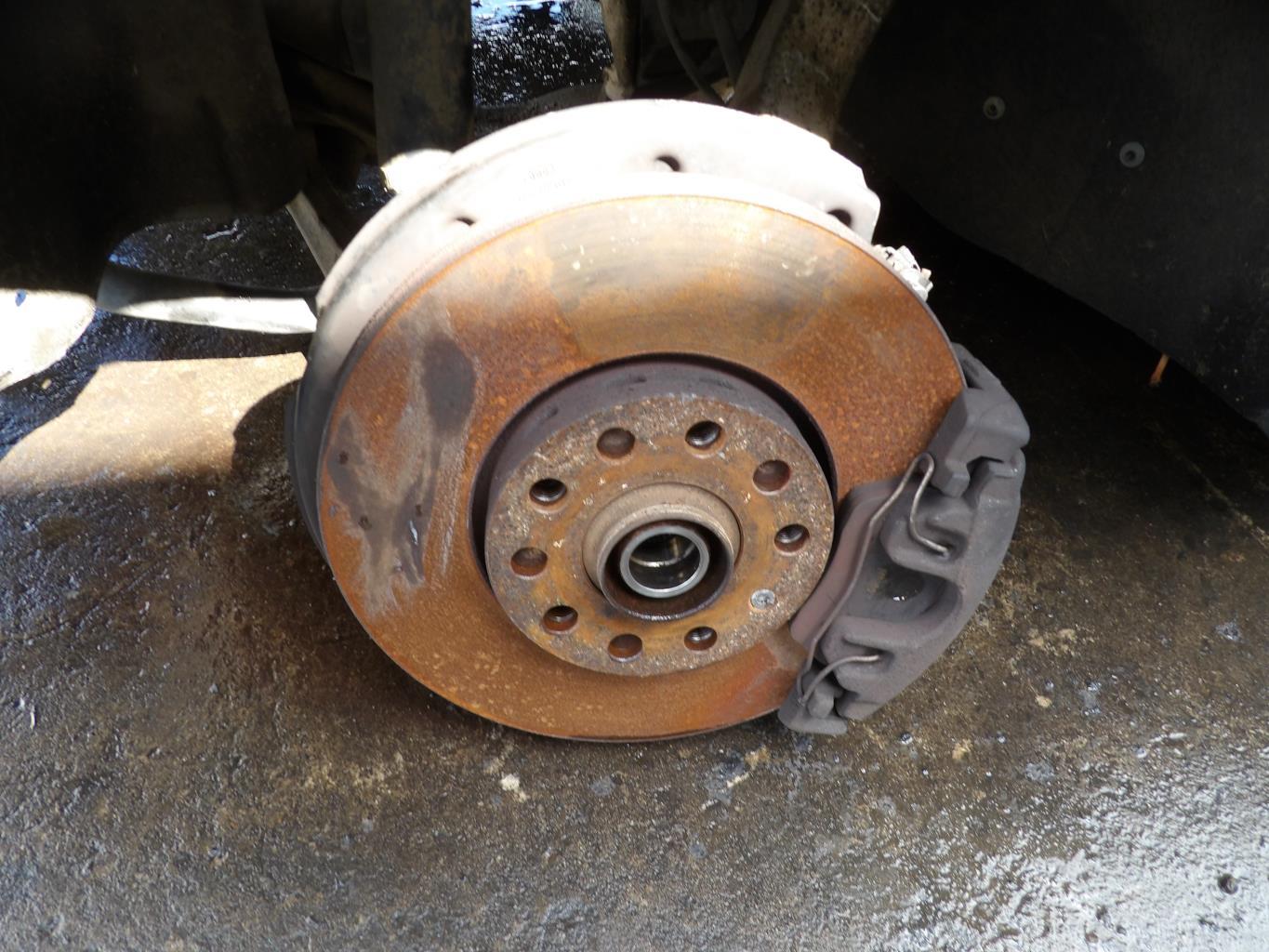 Etrier avant gauche (freinage) AUDI A4 2 AVANT PHASE 2 BREAK Diesel - 1