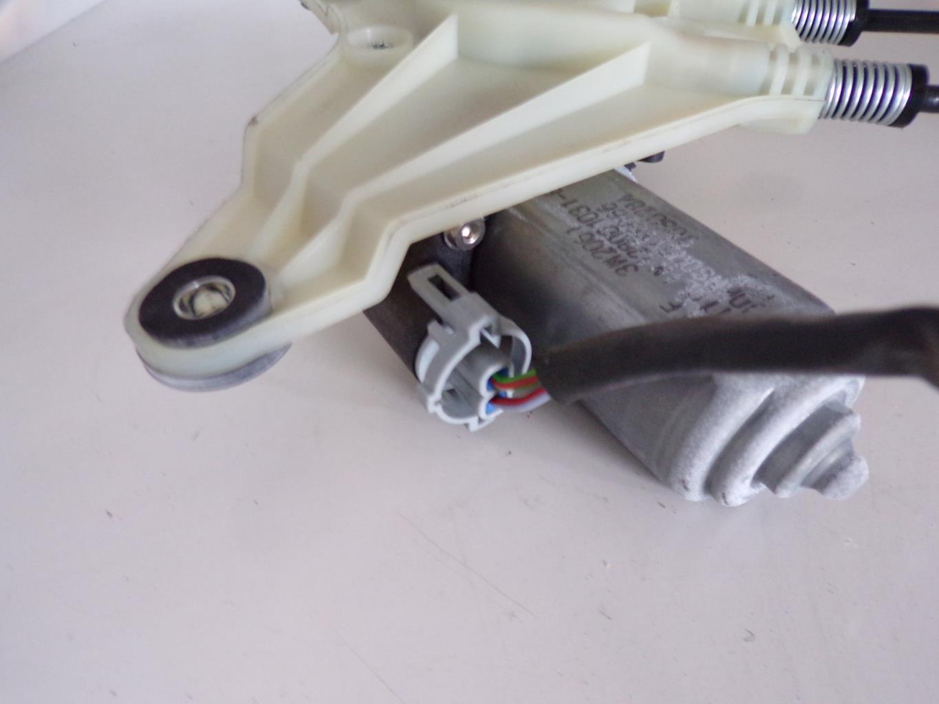Leve vitre electrique avant droit RENAULT MASTER 3 PHASE 3 Diesel - 1
