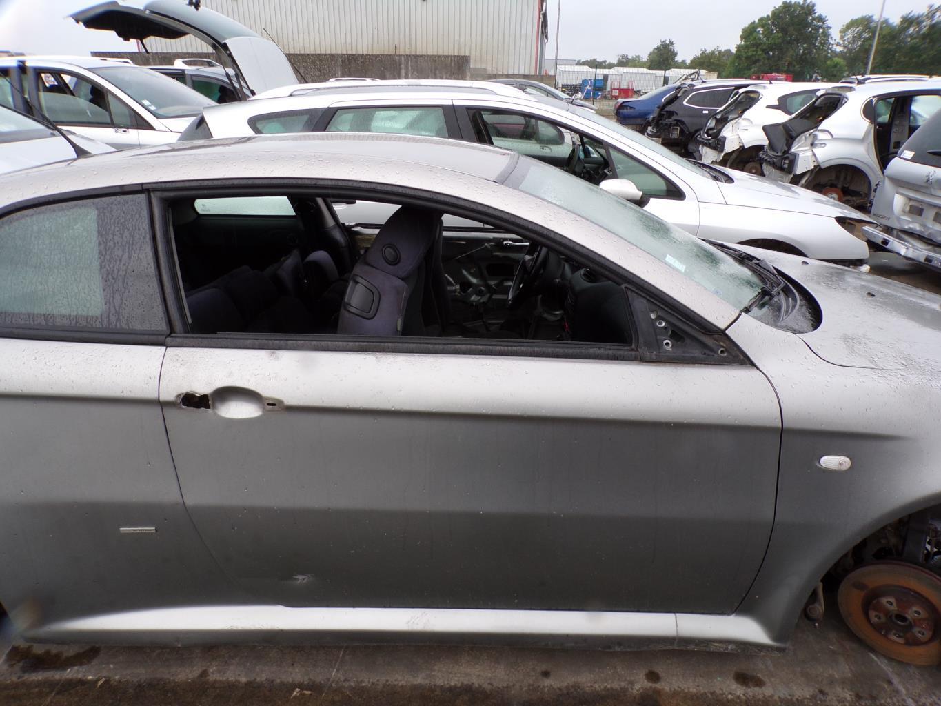 Serrure avant droit ALFA ROMEO GT COUPE Diesel - 1
