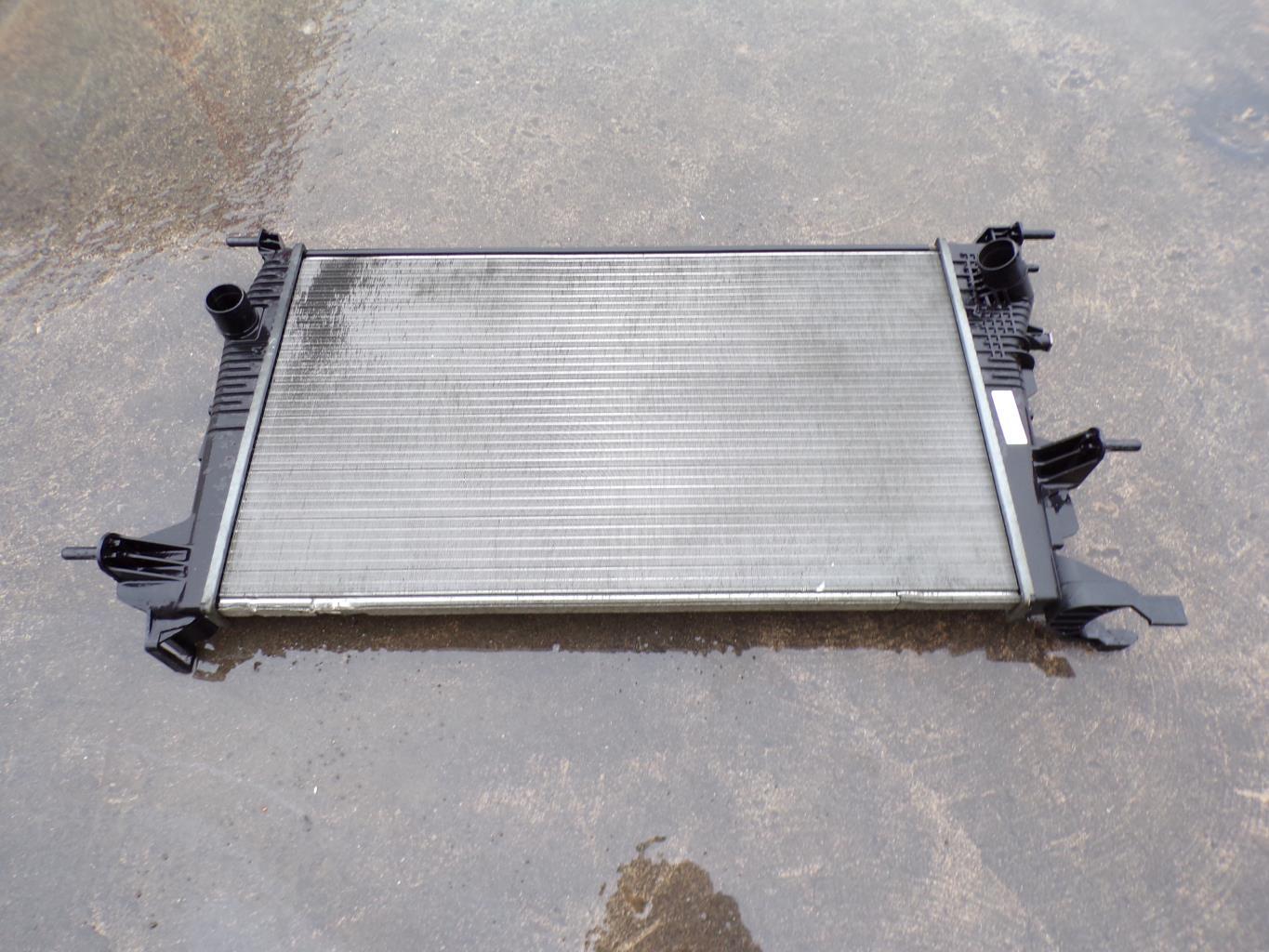 Radiateur eau RENAULT SCENIC 3 PHASE 2 Diesel - 1