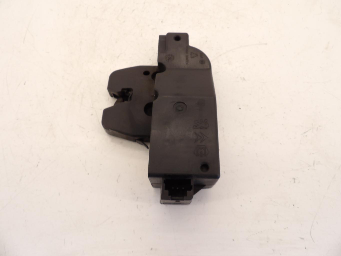 Serrure de hayon PEUGEOT 407 PHASE 1 BREAK Diesel - 1