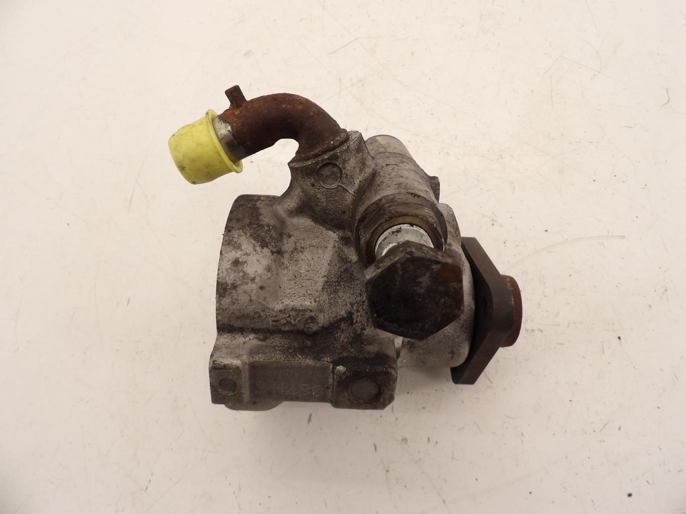 Pompe de direction IVECO DAILY 3  - 1