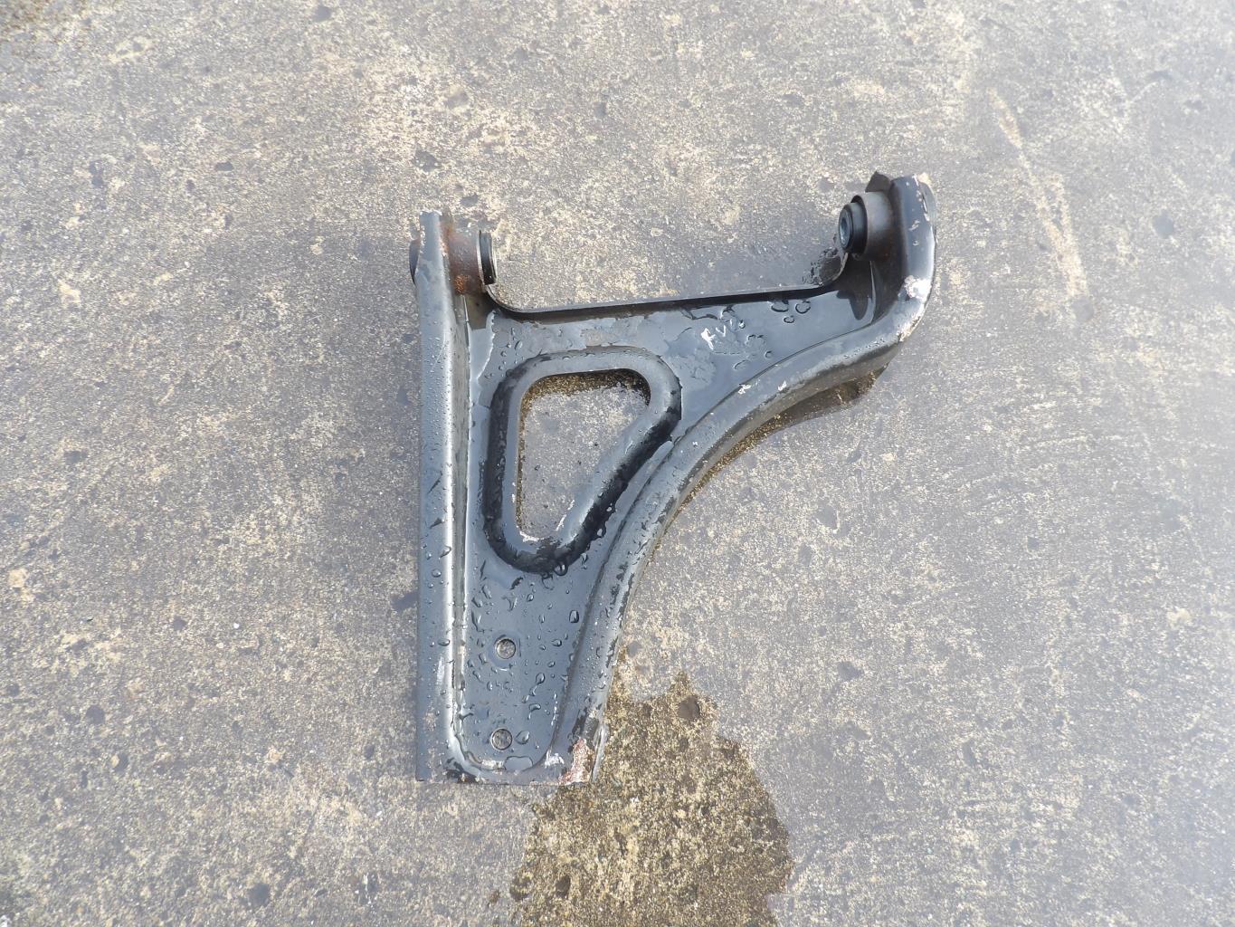 Triangle avant gauche RENAULT TWINGO 1 PHASE 3 Essence - 1