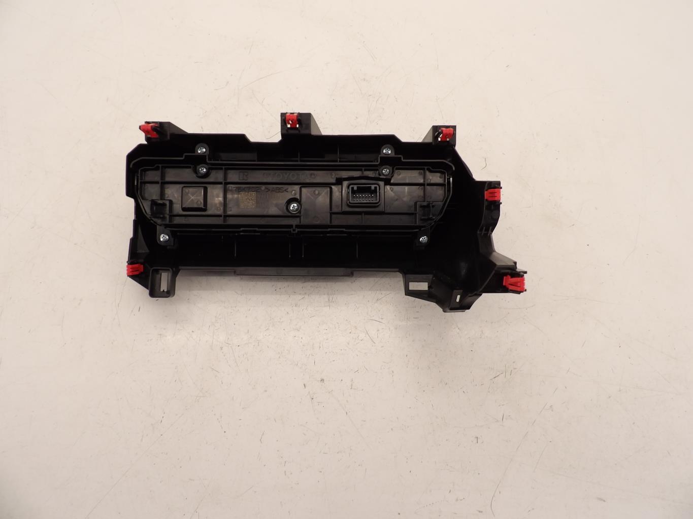 Commande chauffage TOYOTA YARIS 4 Essence/Hybride - 1