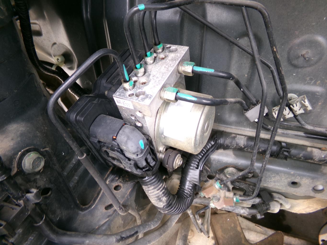 Bloc ABS (freins anti-blocage) RENAULT KOLEOS 1 PHASE 1 Diesel - 1