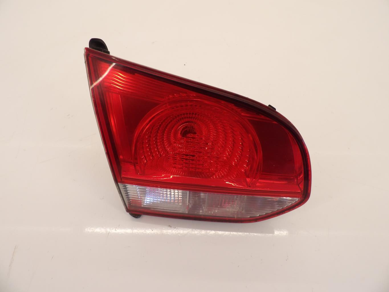 Feu arriere secondaire gauche (feux) VOLKSWAGEN GOLF 6 Essence - 1