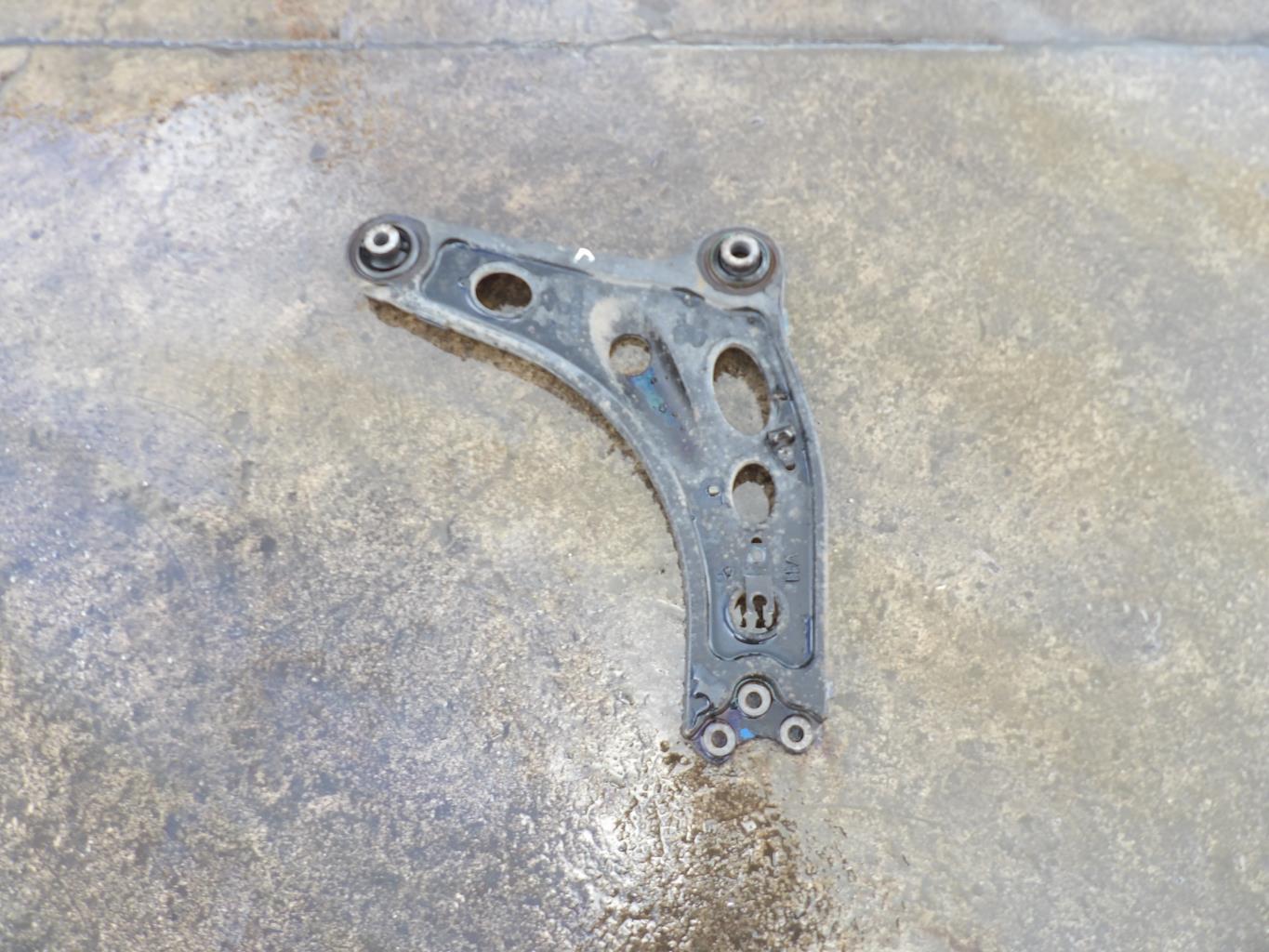 Triangle avant droit RENAULT TRAFIC 2 PHASE 2 Diesel - 1