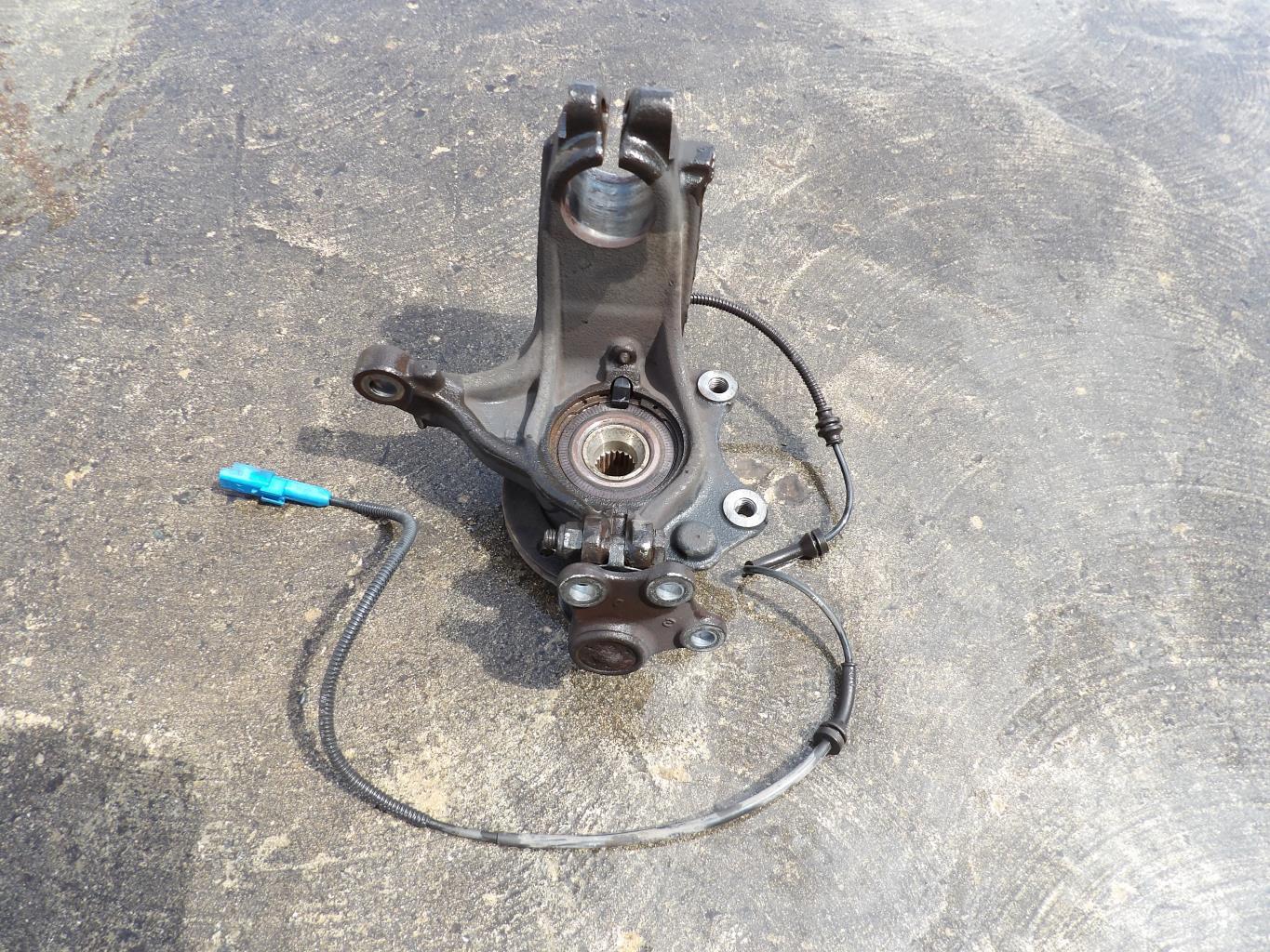 Pivot de moyeu avant gauche CITROEN C3 2 PHASE 1 Essence - 1