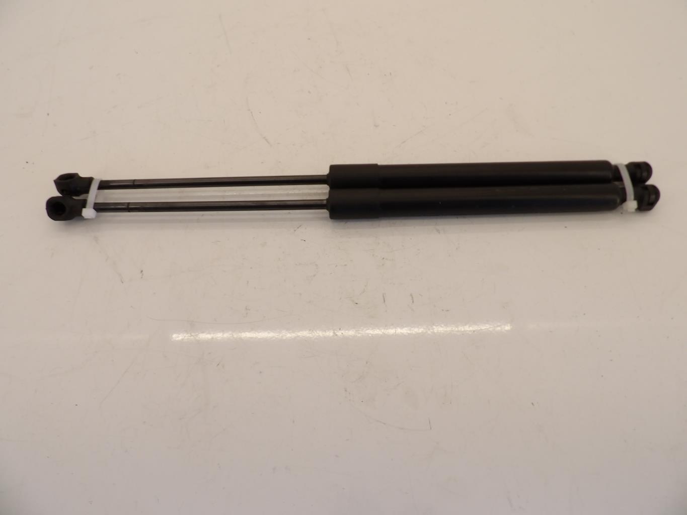Verin de coffre RENAULT CLIO 4 PHASE 2 BREAK Diesel - 1