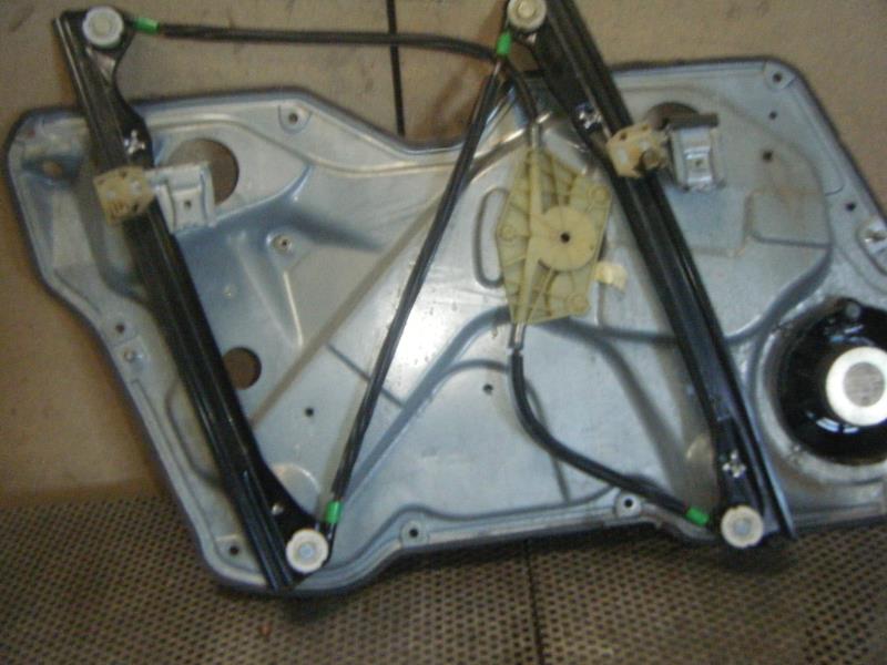 Alzacristalli elettrico anteriore destro SEAT LEON 1 Diésel - 1