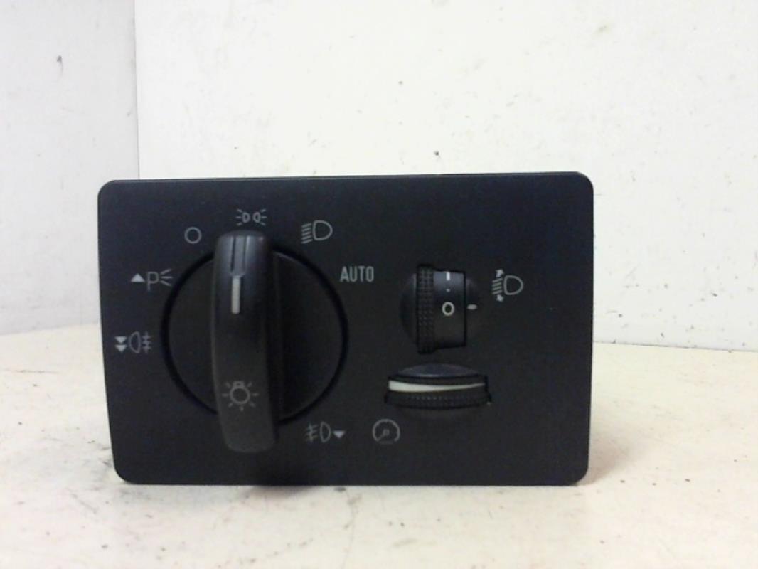 Commande de phare FORD FOCUS 2 PHASE 1 Diesel - 1