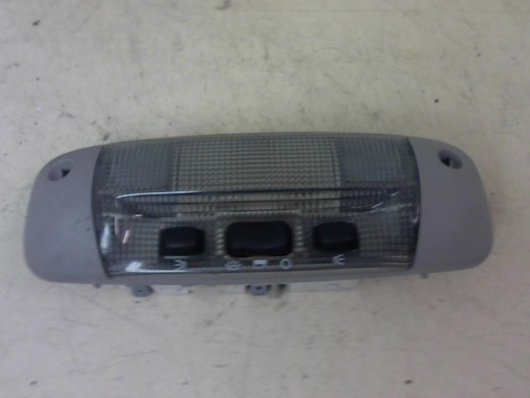 Eclairage de plafonnier FORD FOCUS 2 PHASE 1 Diesel - 1
