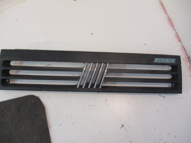 Calandre FIAT PANDA 1 PHASE 2 Essence - 1