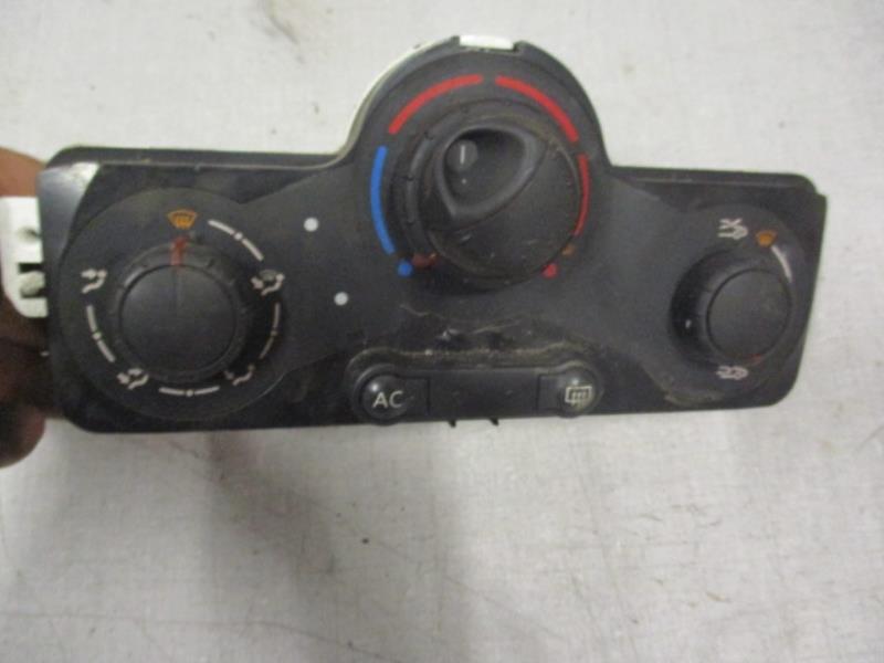 Commande chauffage RENAULT CLIO 3 PHASE 1 Diesel - 1