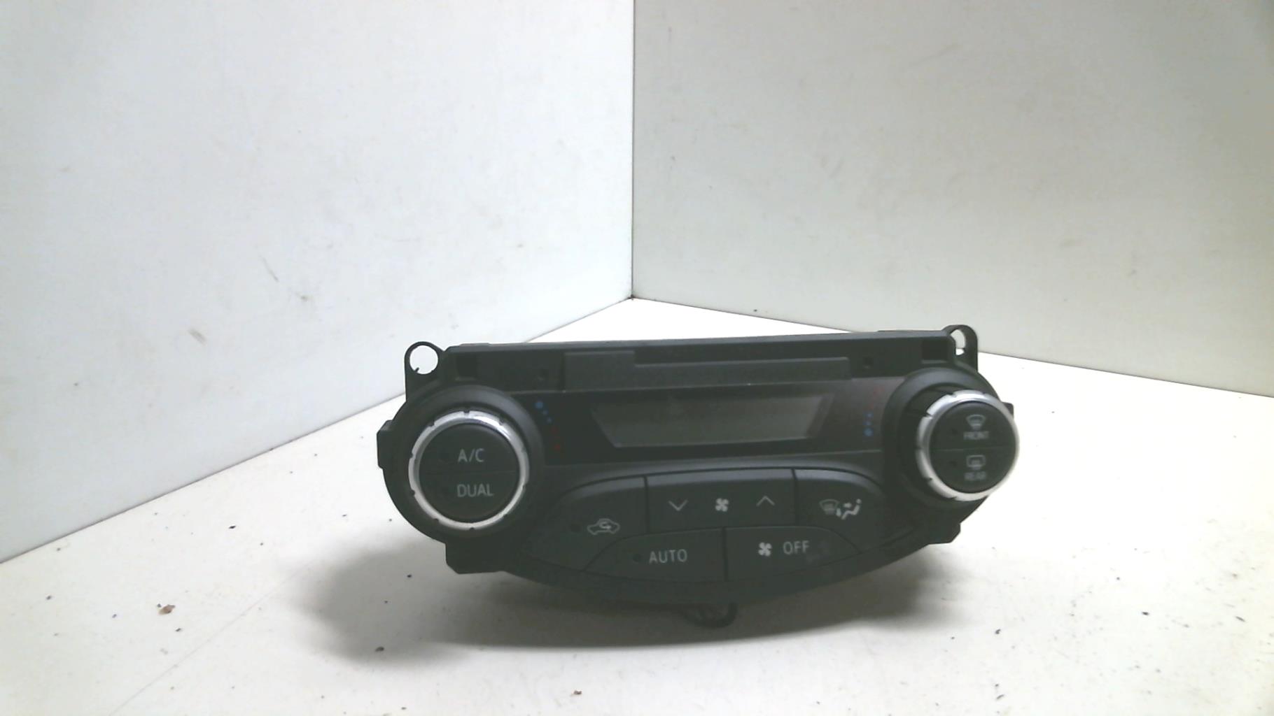 Commande chauffage TOYOTA YARIS 3 PHASE 2 Essence/Hybride - 1