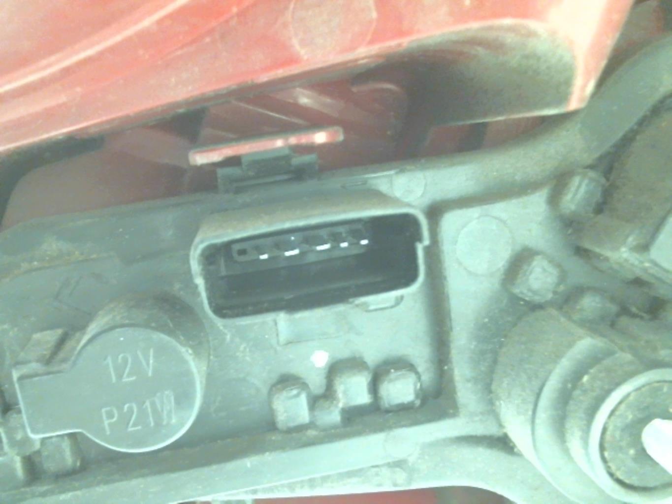 Fanale posteriore principale sinistro (luci) CITROEN C4 1 PHASE 1 COUPE Diésel - 1