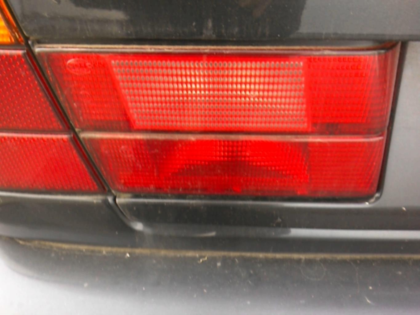 Feu arriere secondaire gauche (feux) BMW SERIE 5 E34 Diesel - 1
