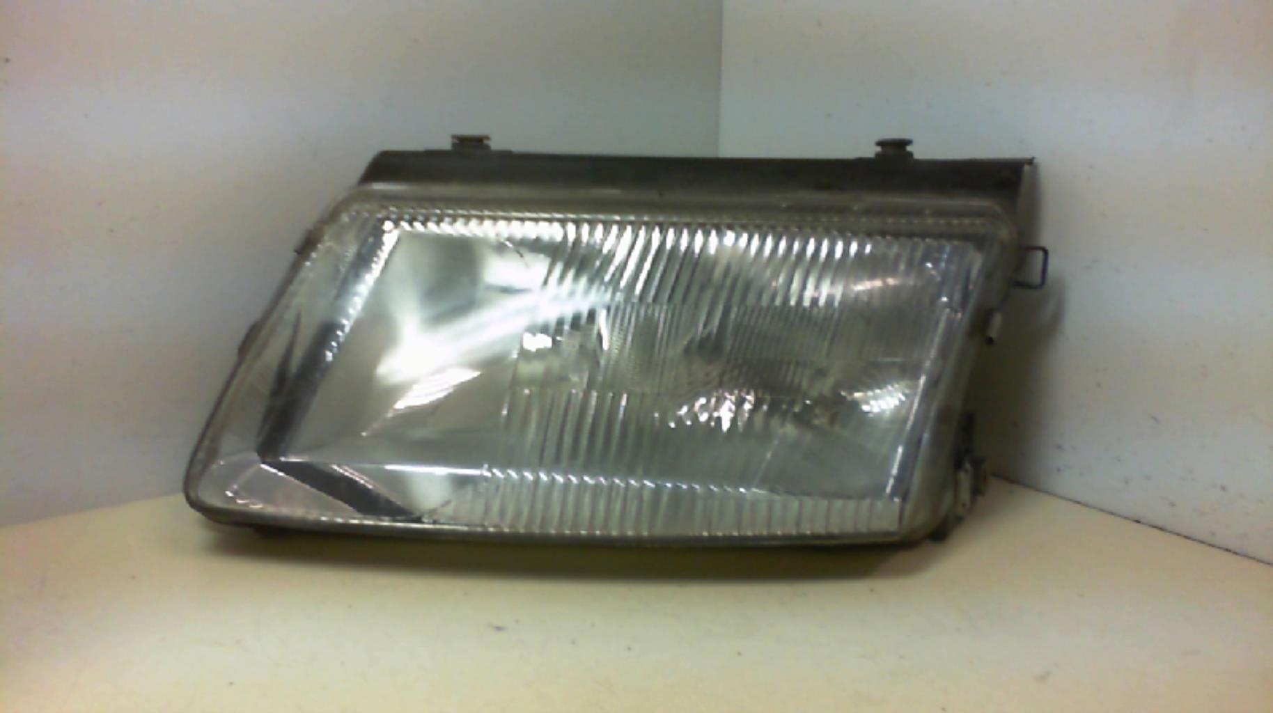Gruppo ottico anteriore principale sinistro (luci)(faro) VOLKSWAGEN PASSAT 4 PHASE 1 Diésel - 1