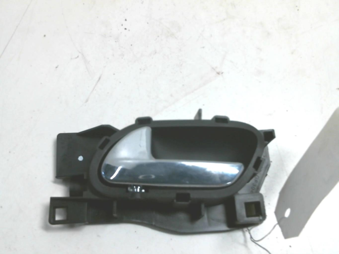 Maniglia interna anteriore sinistra CITROEN C4 1 PHASE 1 COUPE Diésel - 1