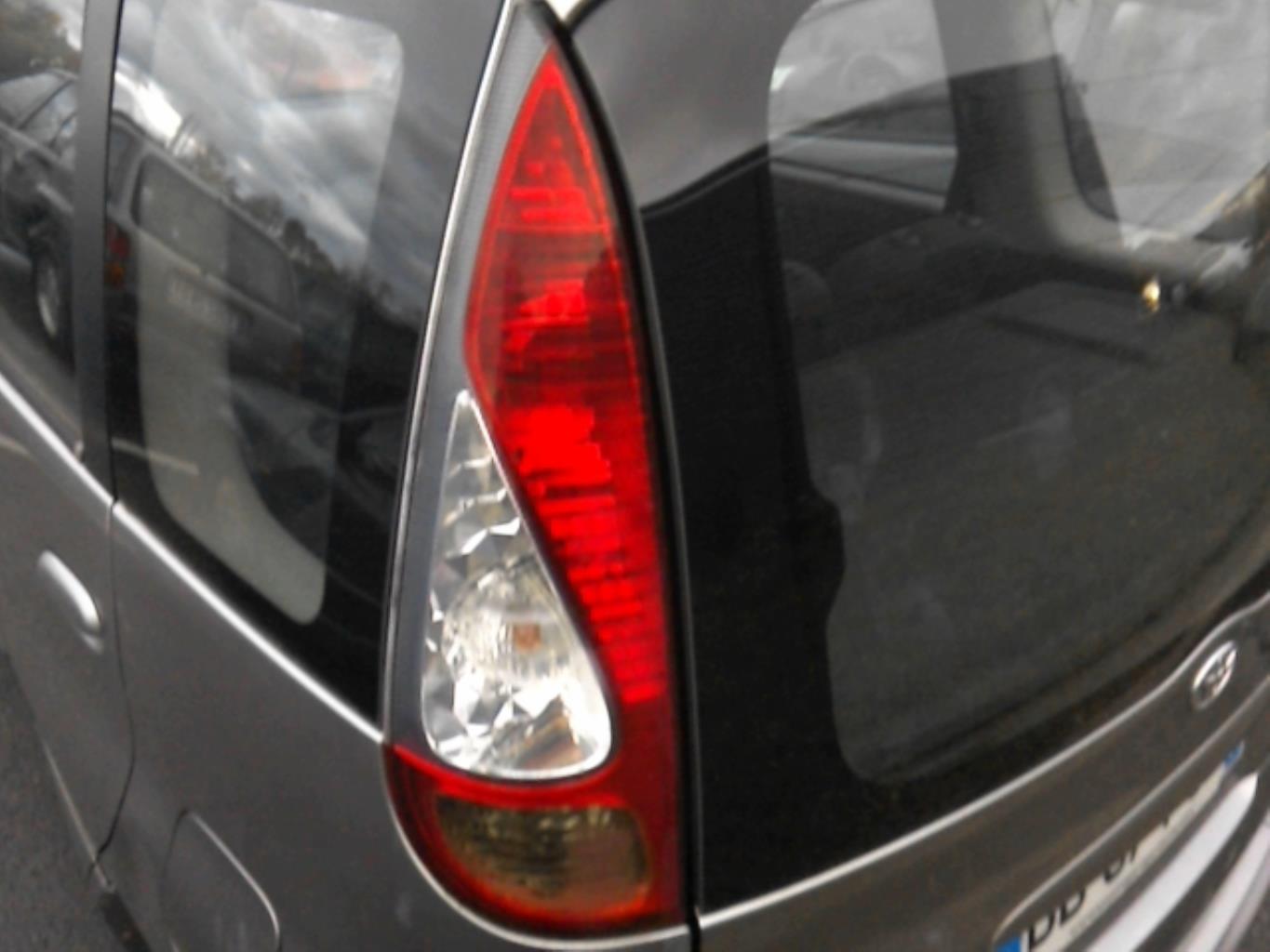 Fanale posteriore principale sinistro (luci) TOYOTA YARIS VERSO PHASE 2 Diésel - 1