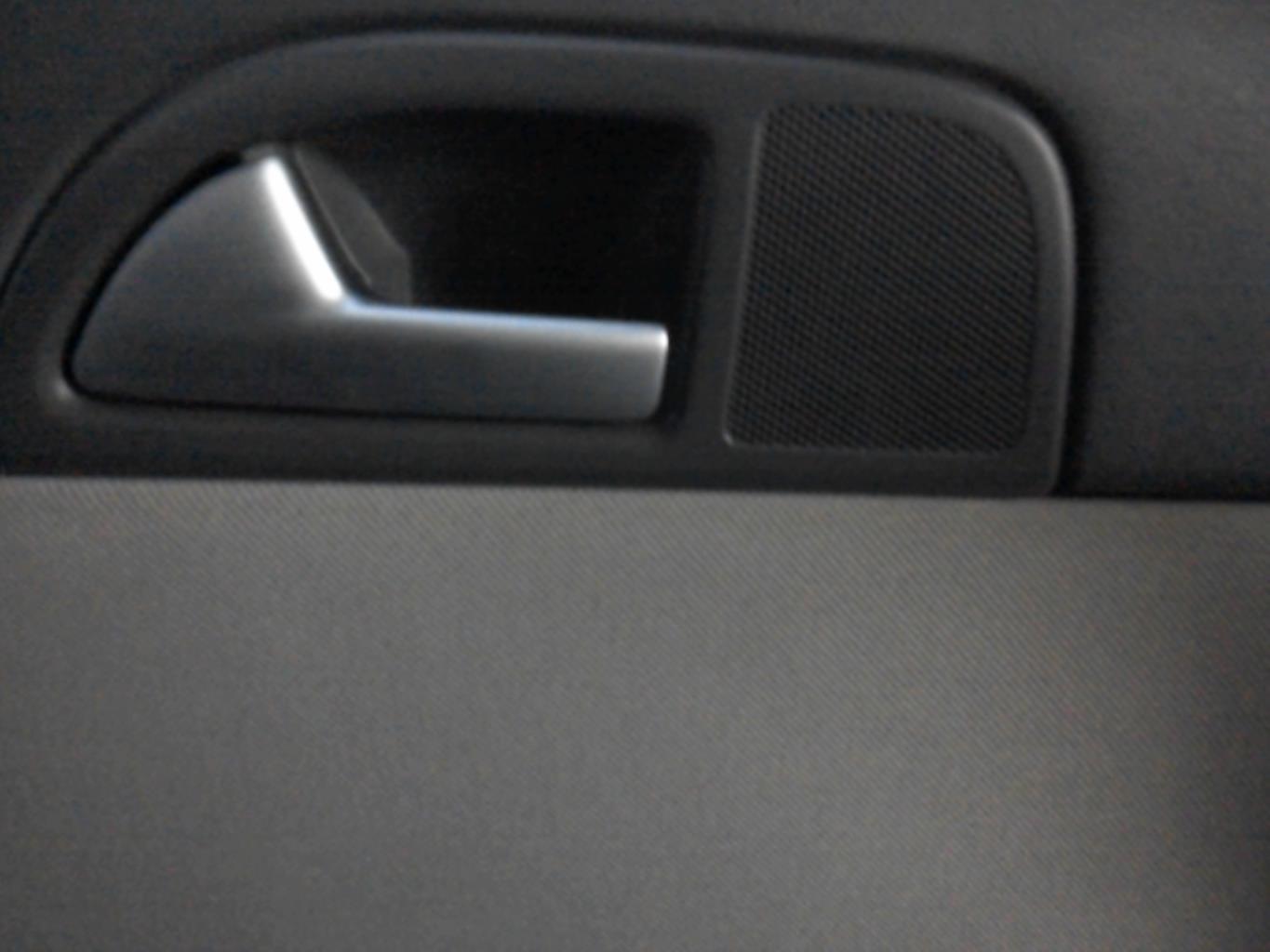 Maniglia interna posteriore sinistra VOLVO V 50 PHASE 1 BREAK Diésel - 1