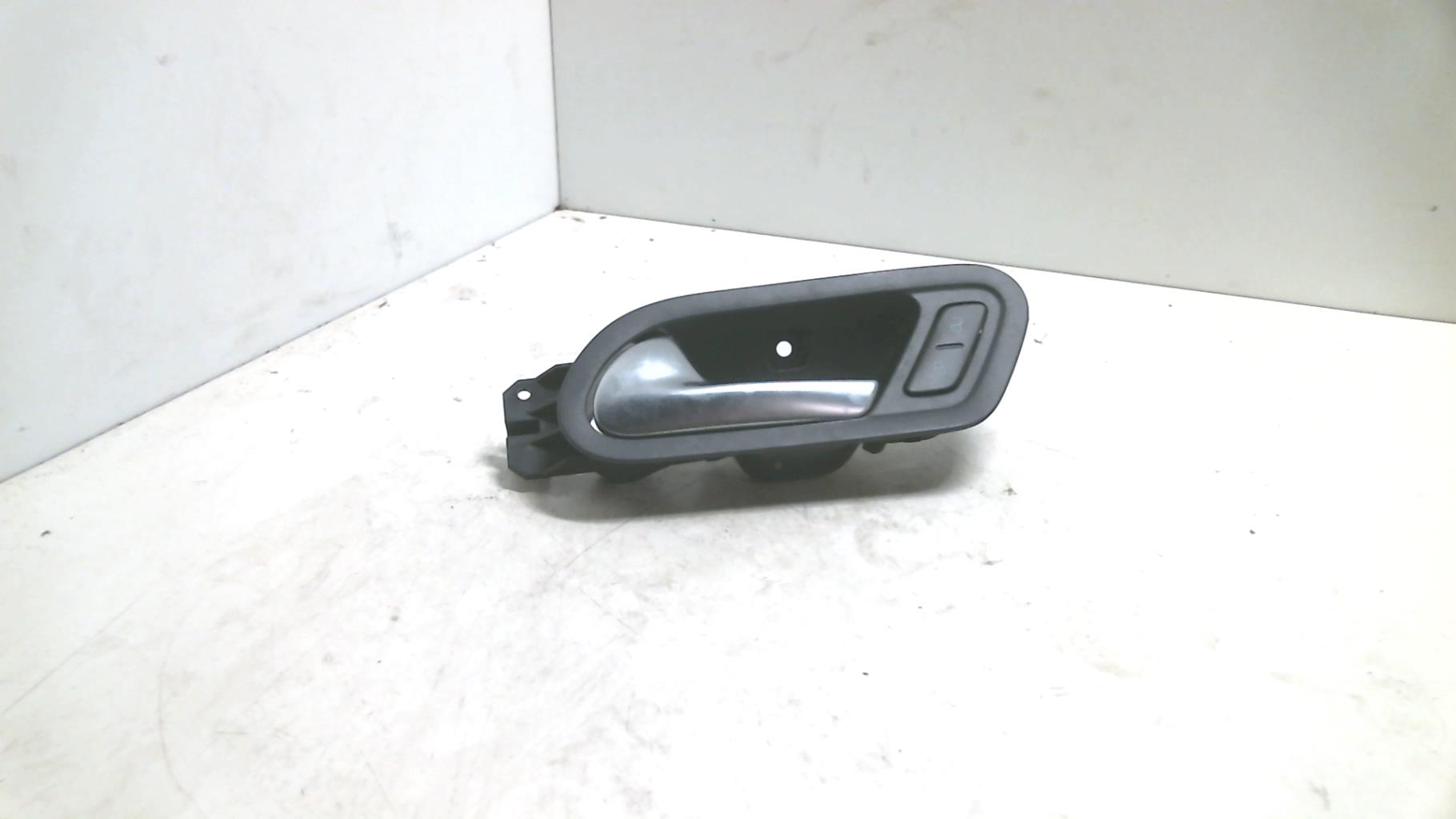 Maniglia interna anteriore sinistra VOLKSWAGEN SCIROCCO 3 PHASE 1 COUPE Gasolina - 1