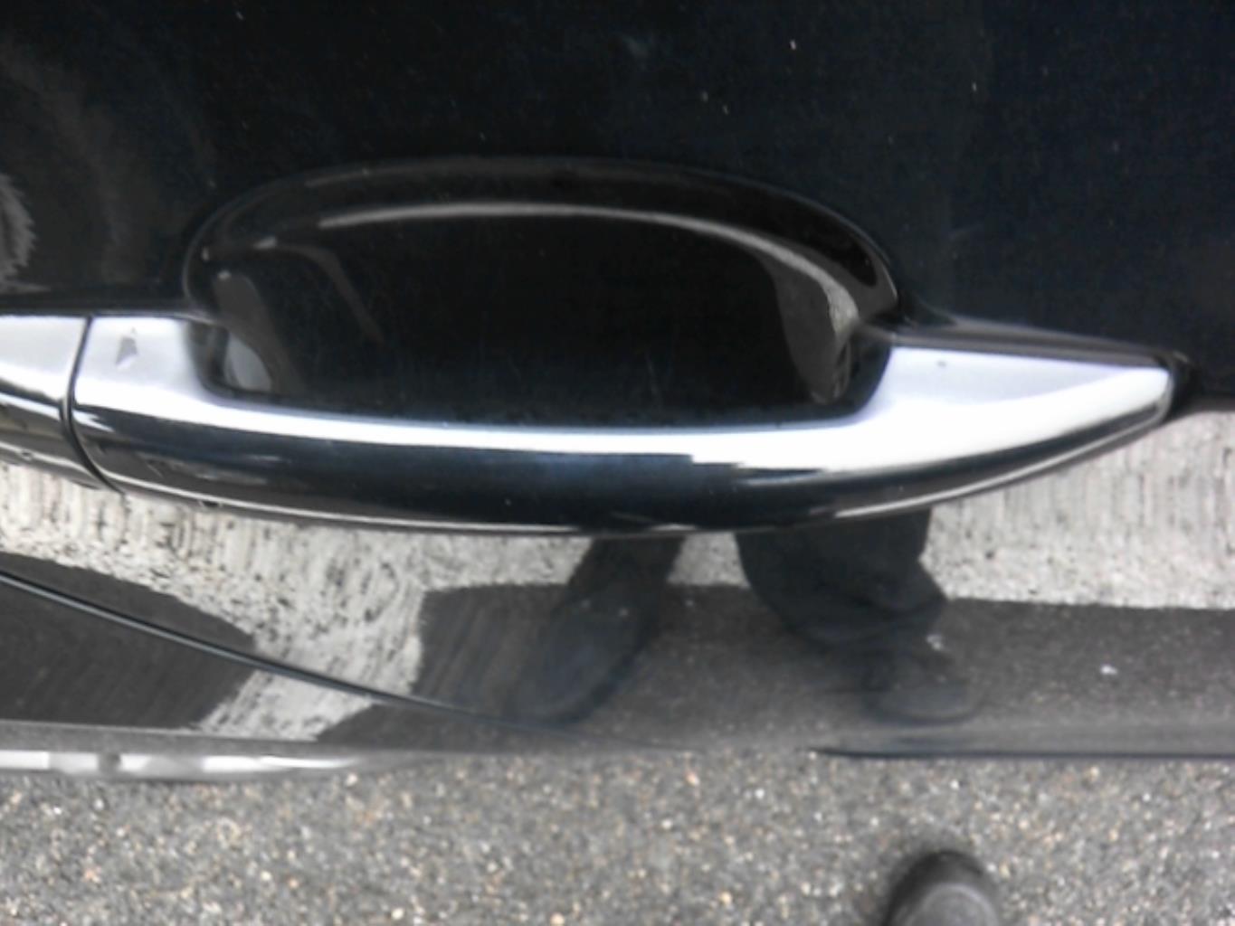 Maniglia portiera posteriore destra PEUGEOT 5008 1 PHASE 1 Diésel - 1
