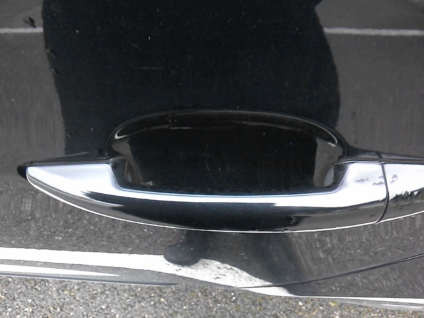 Maniglia portiera posteriore sinistra PEUGEOT 5008 1 PHASE 1 Diésel - 1