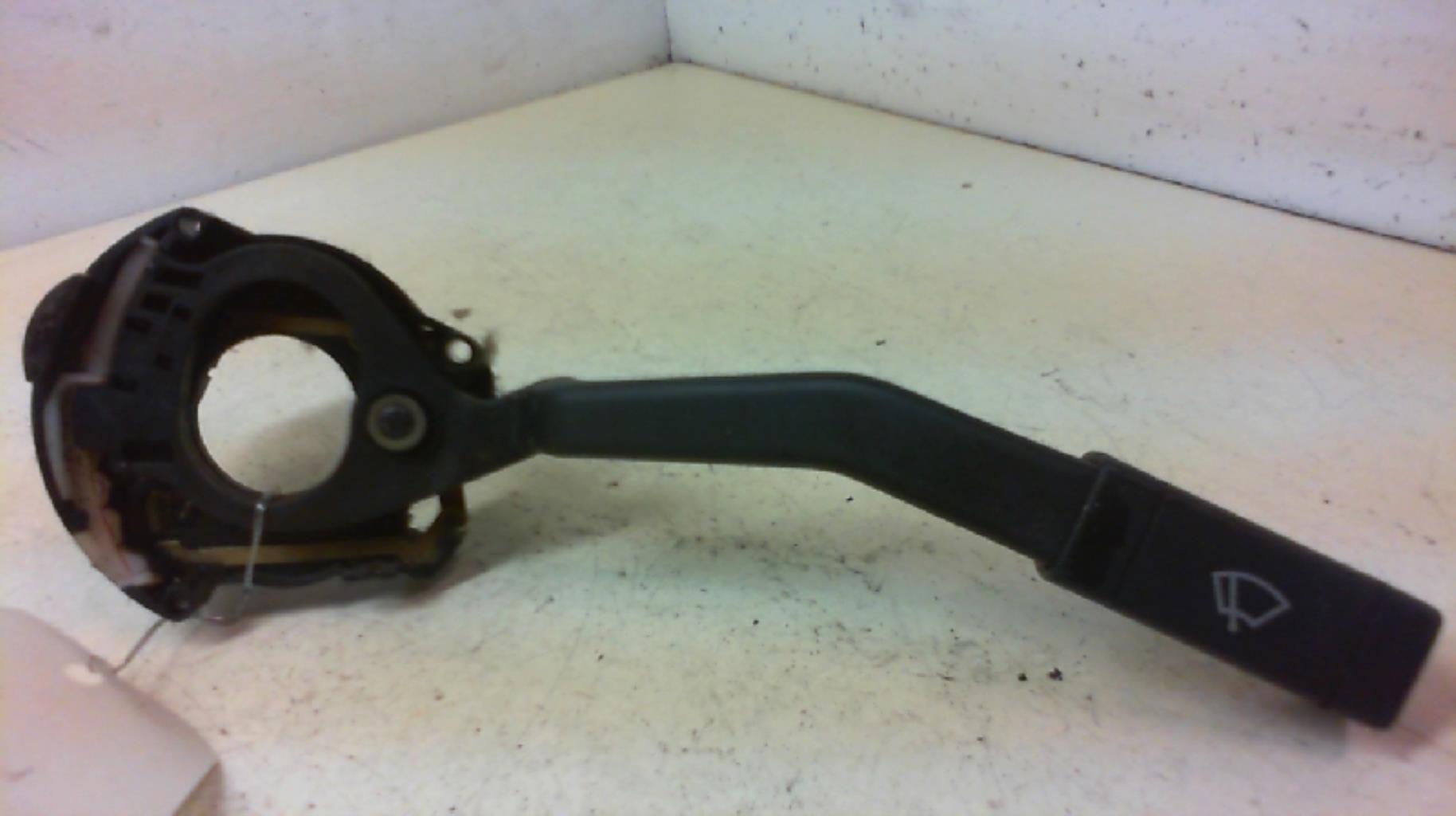 Commodo d'essuie glaces AUDI 80 CC Diesel - 1