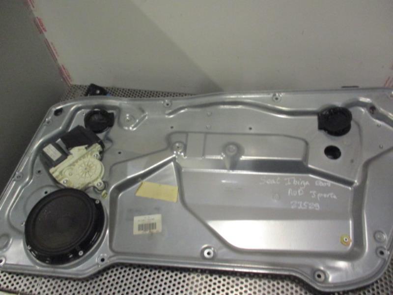 Alzacristalli elettrico anteriore destro SEAT IBIZA 3 PHASE 1 Diésel - 1