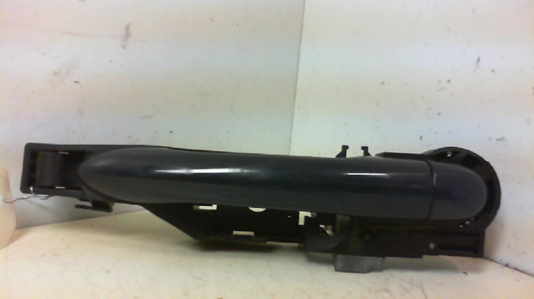 Maniglia portiera posteriore sinistra RENAULT CLIO 3 PHASE 2 Diésel - 1