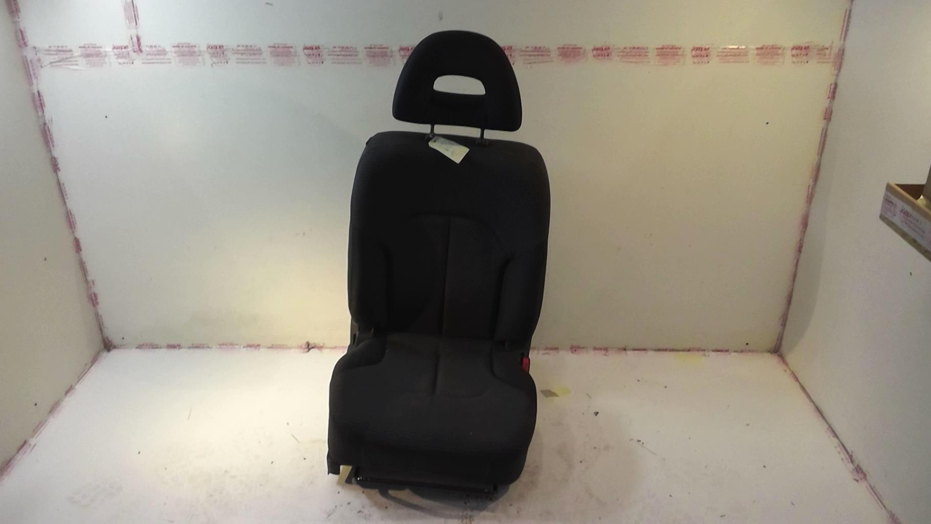 Siege avant droit MITSUBISHI PAJERO 3 Diesel - 1