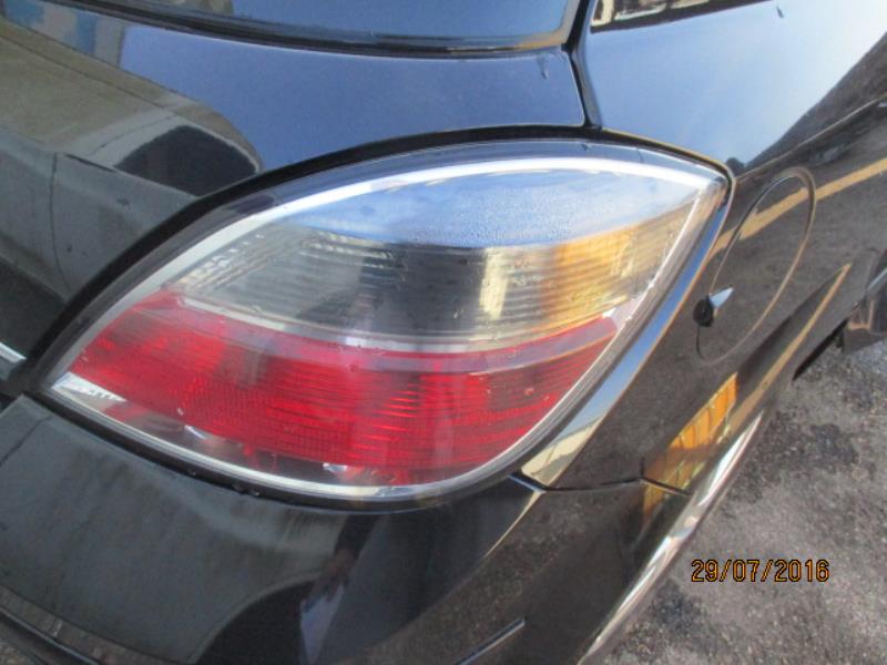 Fanale posteriore principale destro (luci) OPEL ASTRA H PHASE 2 Diésel - 1