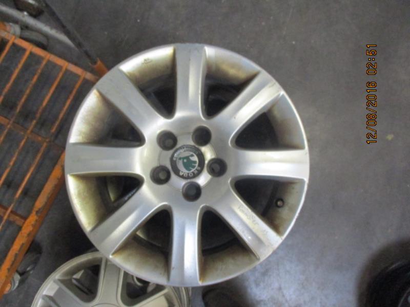 Cerchione SKODA ROOMSTER PHASE 2 Diésel - 1