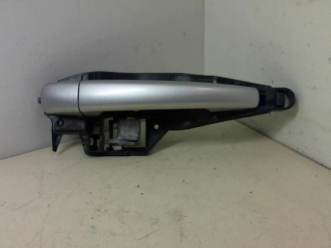 Maniglia portiera posteriore sinistra PEUGEOT 208 1 PHASE 1 Diésel - 1